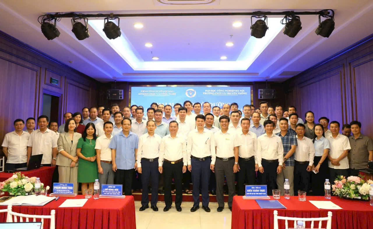 Khai mạc Lớp bồi dưỡng năng lực số, kỹ năng số năm 2026 tại Tuyên Quang
