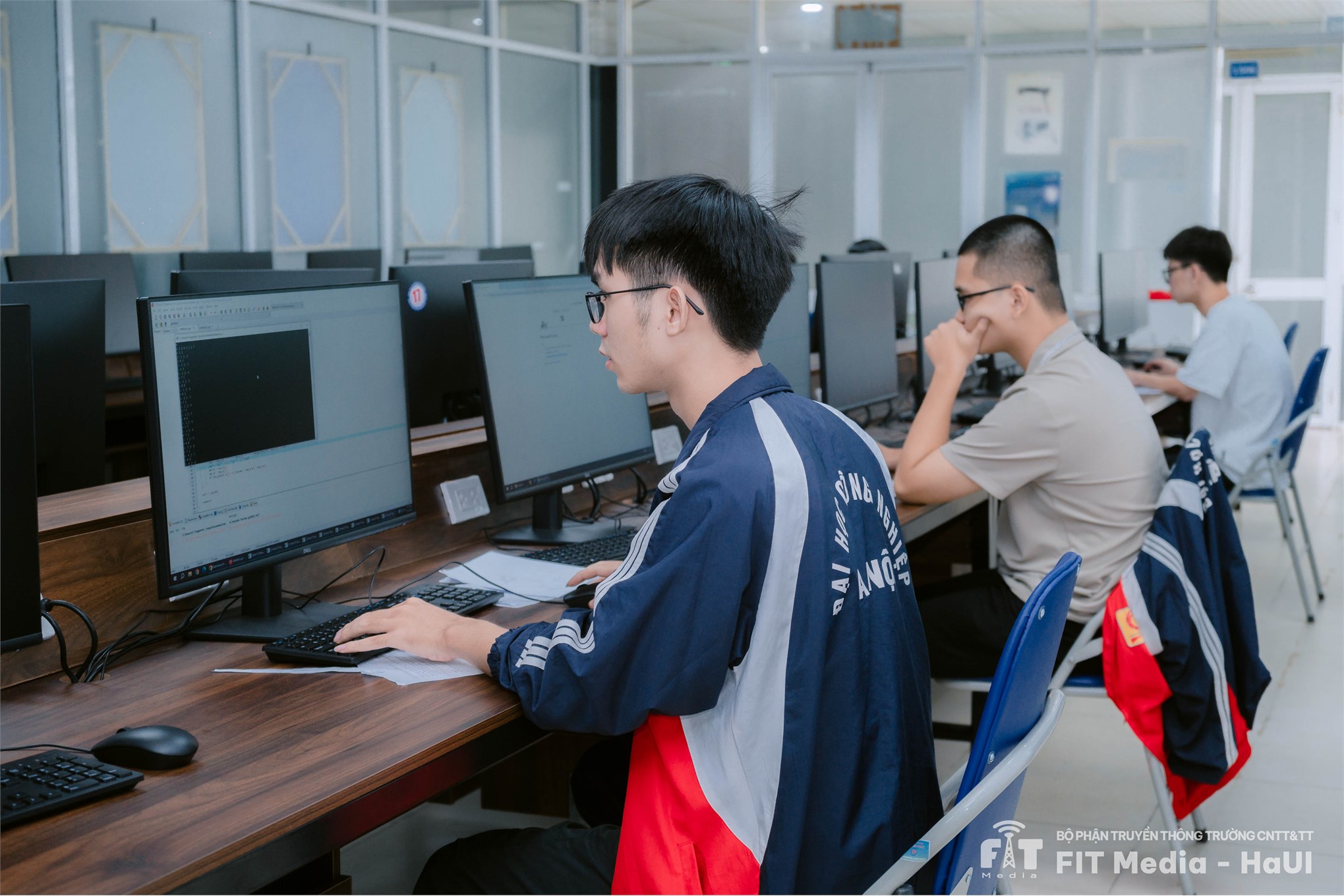 Khai mạc chuỗi sân chơi Olympic và lập trình, tìm kiếm những gương mặt công nghệ nổi bật tại HaUI
