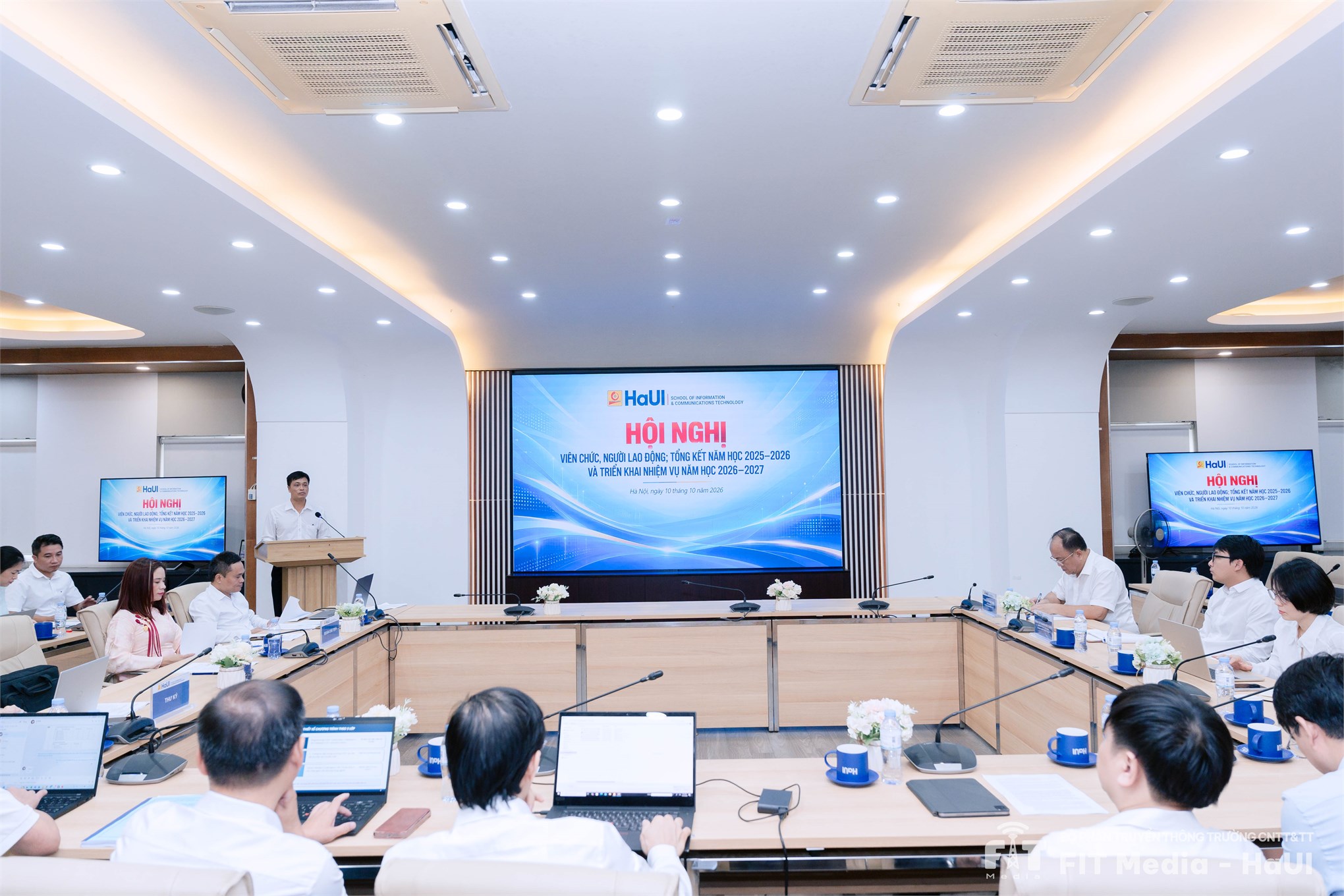 Hội nghị viên chức, người lao động Trường Công nghệ thông tin và Truyền thông năm 2026: Đoàn kết, đổi mới, quyết tâm thực hiện chiến lược phát triển giai đoạn 2026–2030