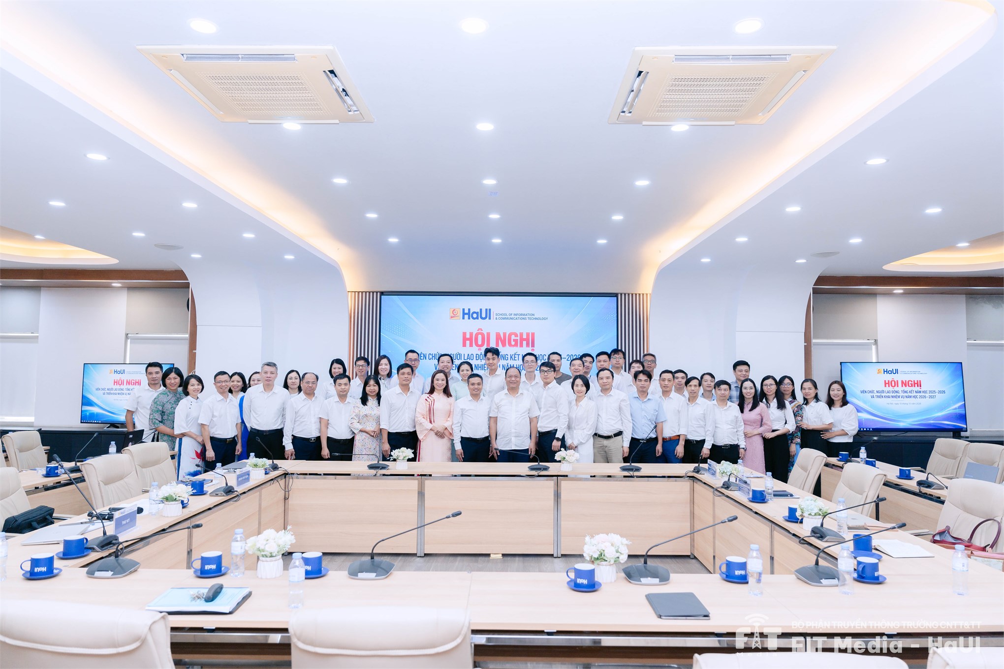 Hội nghị viên chức, người lao động Trường Công nghệ thông tin và Truyền thông năm 2026: Đoàn kết, đổi mới, quyết tâm thực hiện chiến lược phát triển giai đoạn 2026–2030