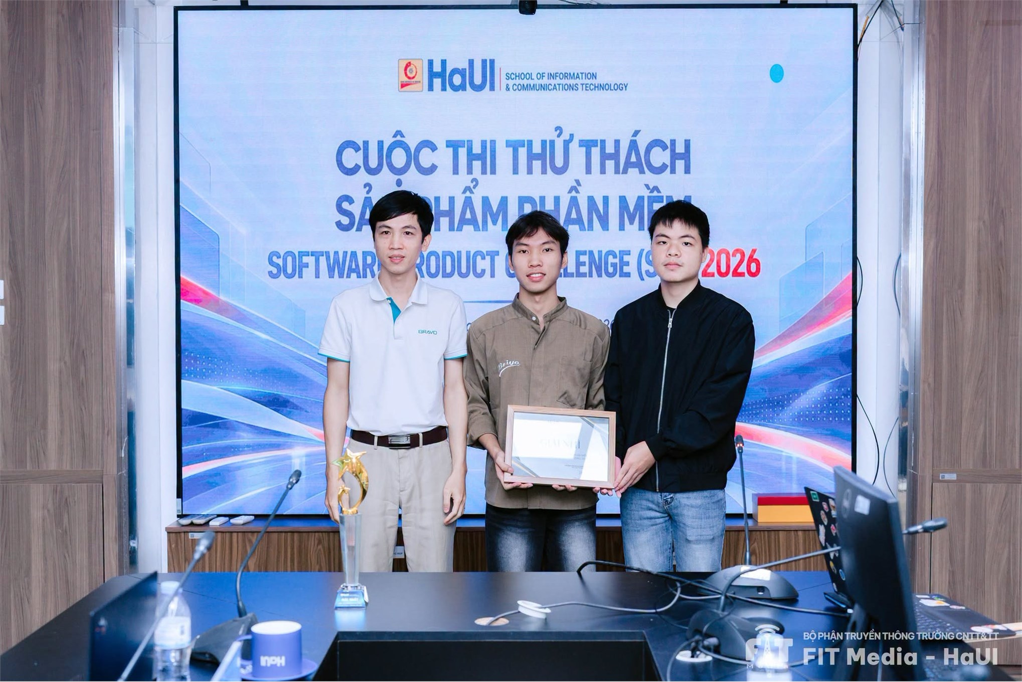 Vinh danh Chicken_AI và Stocktaking – Hai đội thi chinh phục các giải thưởng chung kết