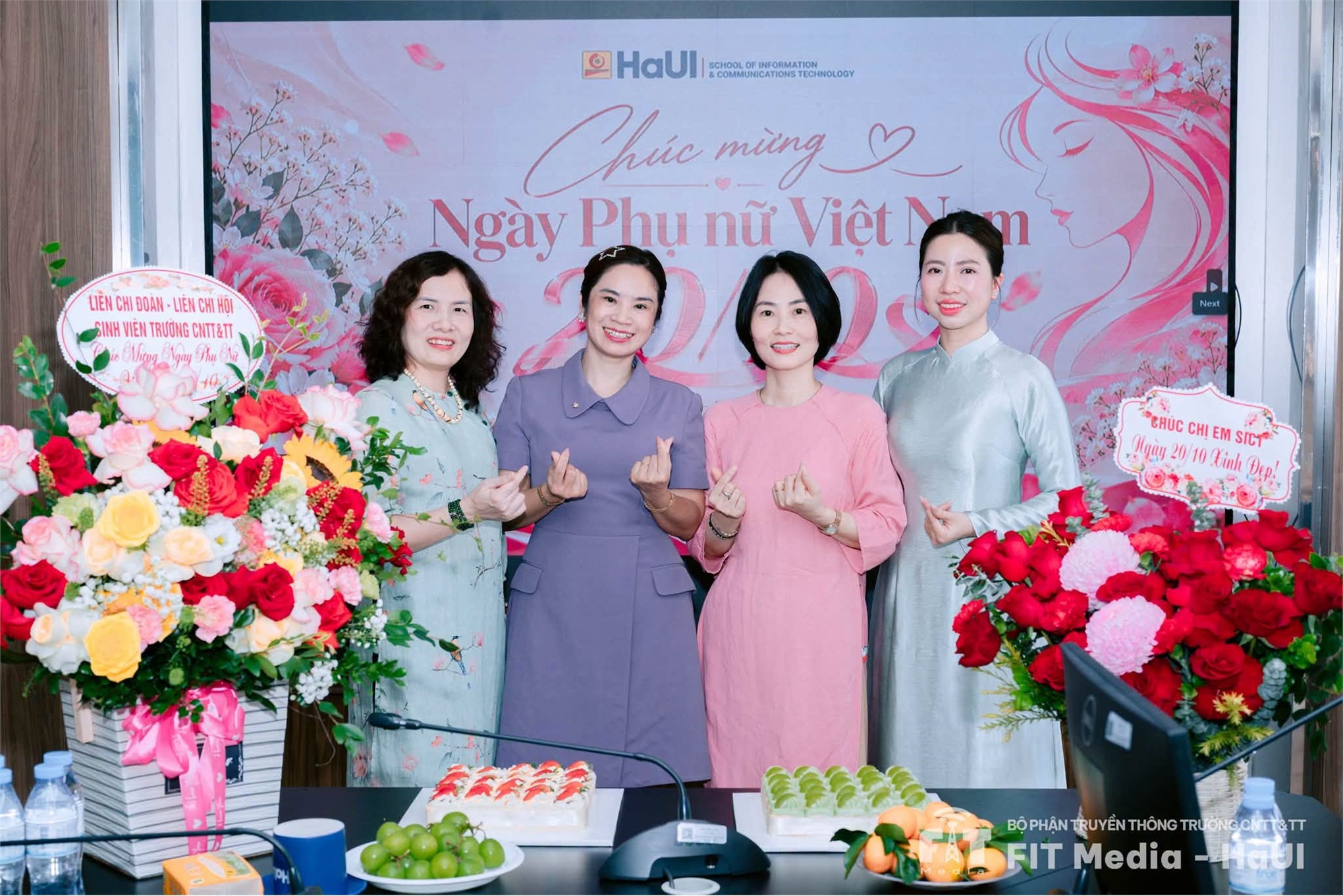 SICT – HaUI rạng rỡ và ấm áp chương trình kỷ niệm Ngày Phụ nữ Việt Nam 20/10